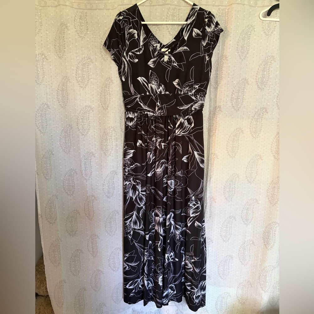 Soma Black Maxi Dress with White Floral Print Size Medium